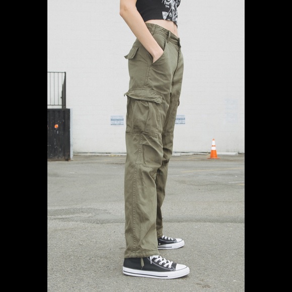 Brandy Melville olive green piper worker pants - Picture 4 of 6